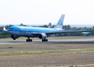 First biofuel flight KLM Aruba