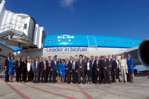 Delegation on first biofuel flight KLM